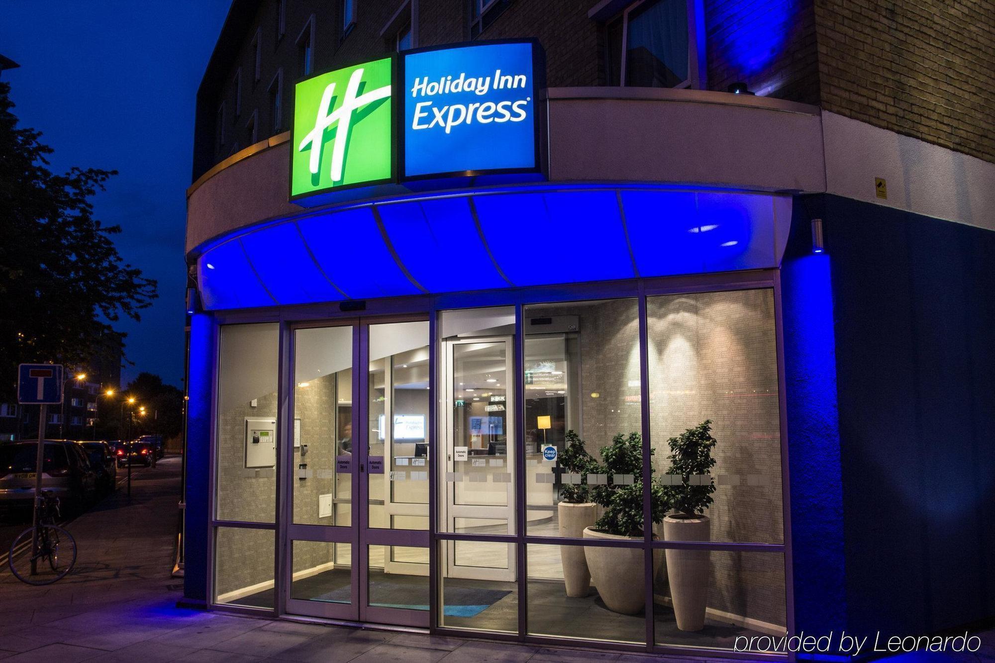 Holiday Inn Express Earls Court, An Ihg Hotel Londýn Exteriér fotografie